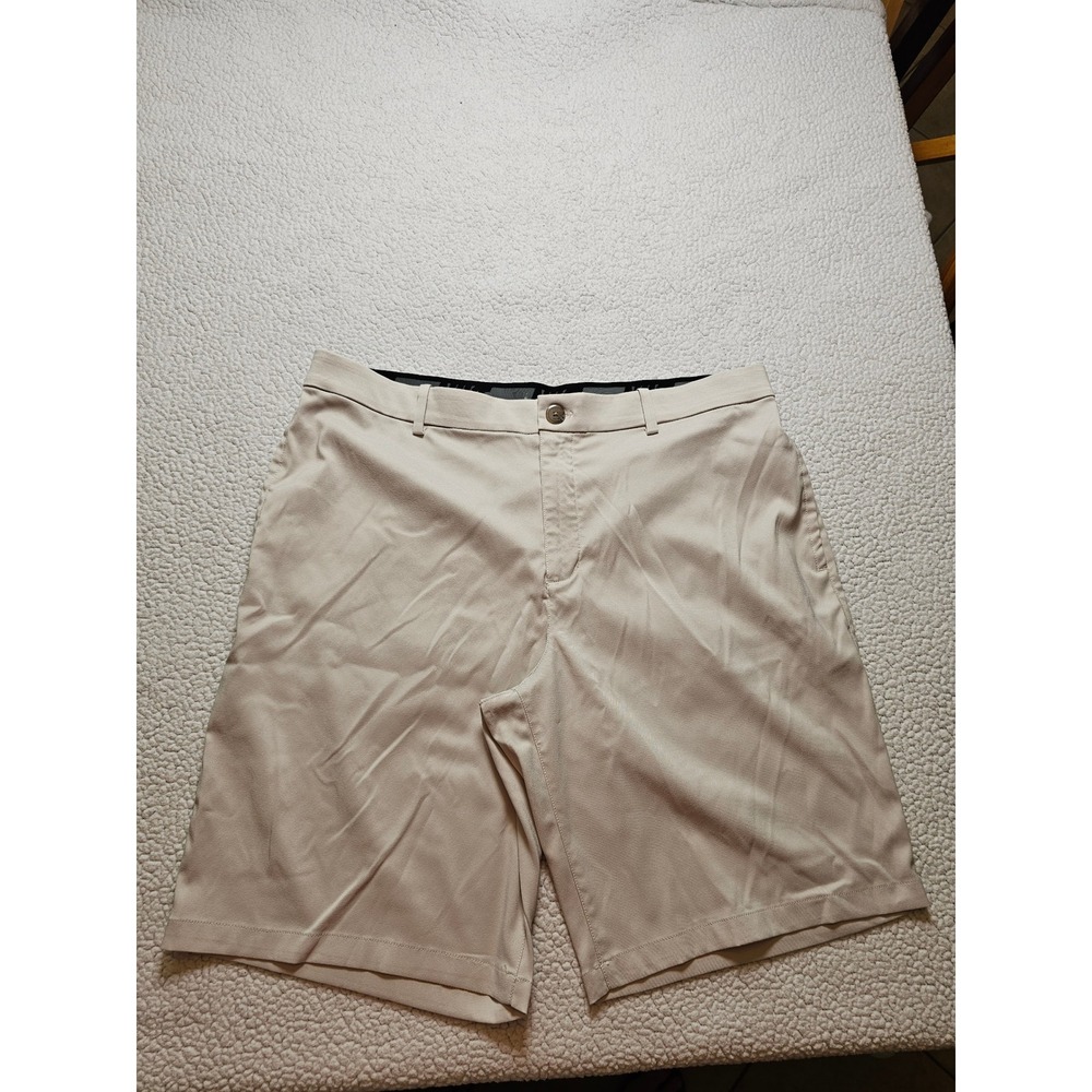 Nike Mens Dri-FIT Golf Shorts Tan Khaki Size 36 Performance Flat Front